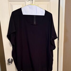Maurice’s Delton Black Short Sleeve Blouse